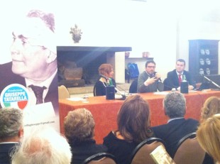 Al tavolo dei relatori Annalisa Tatarella, Pietrangelo Buttafuoco e Michele De Feudis