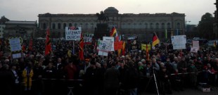 Il raduno di Pegida a Dresda