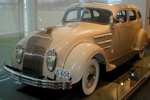 (Chrysler Airflow, sedan, 1934)