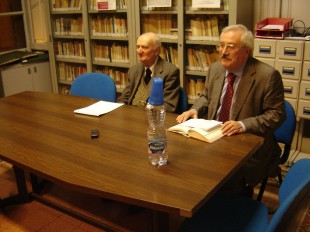 Lo storico Roberto Vivarelli con Giuseppe Parlato ad un incontro della Fondazione Spirito