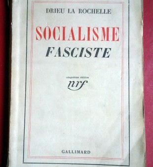 La copertina dell'edizione francese di Socialismo fascista