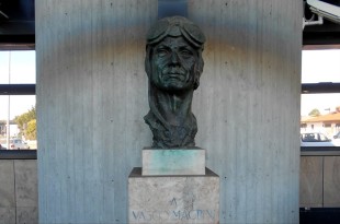 Vasco Magrini, il busto