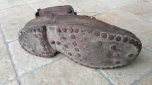 Una vecchia scarpa del Regio Esercito