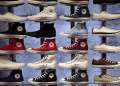 Il fanatismo woke colpisce pure le sneakers Converse boicottate per uno spot frainteso